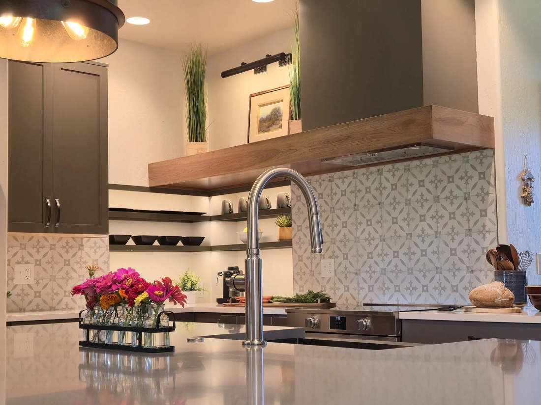 Recently remodeled Oklahoma City kitchen with light cabinetry and a quartz island